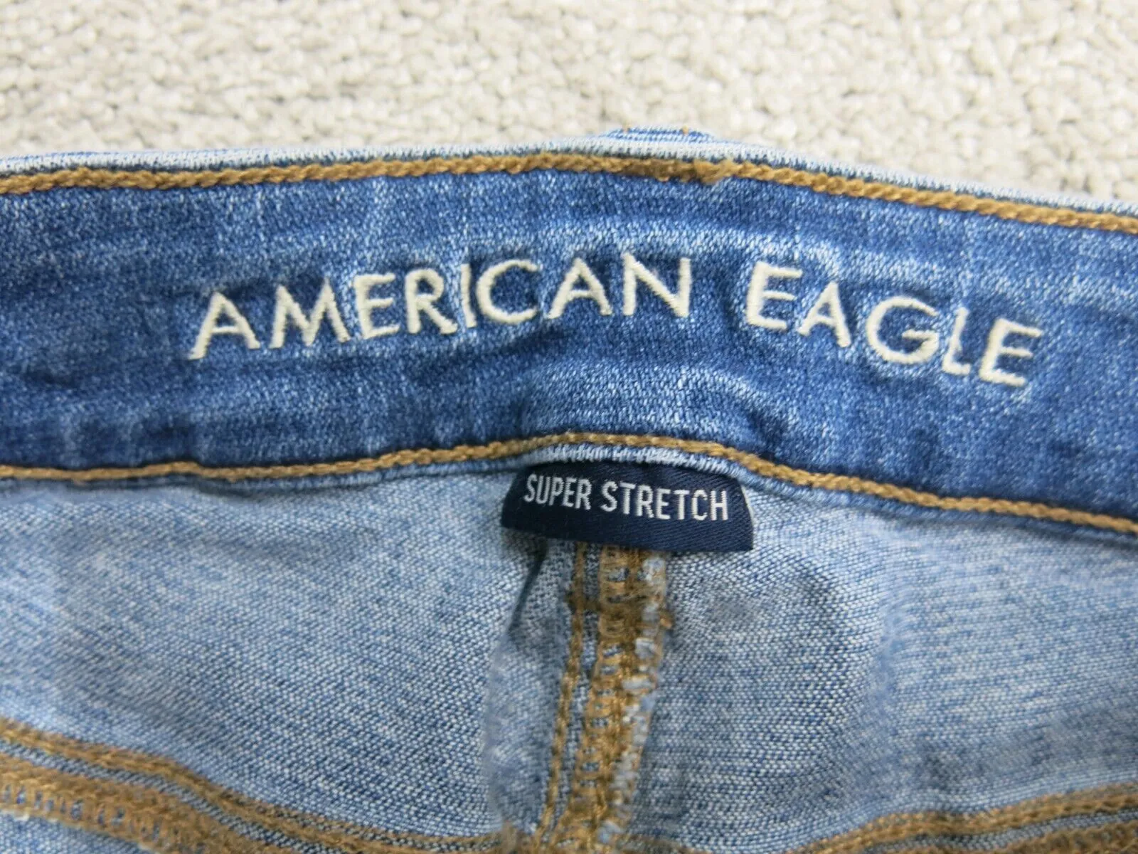 American Eagle Womens Jeans Denim Skinny Leg Low Rise Stretch Light Blue Size 2R