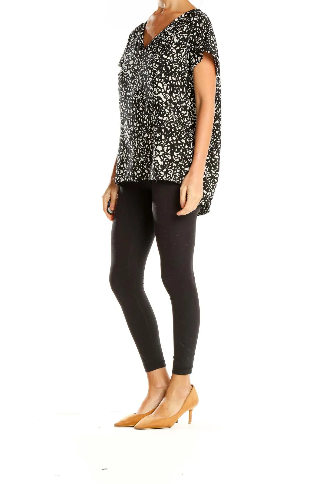 Black and White Abstract Print V-Neck Blouse