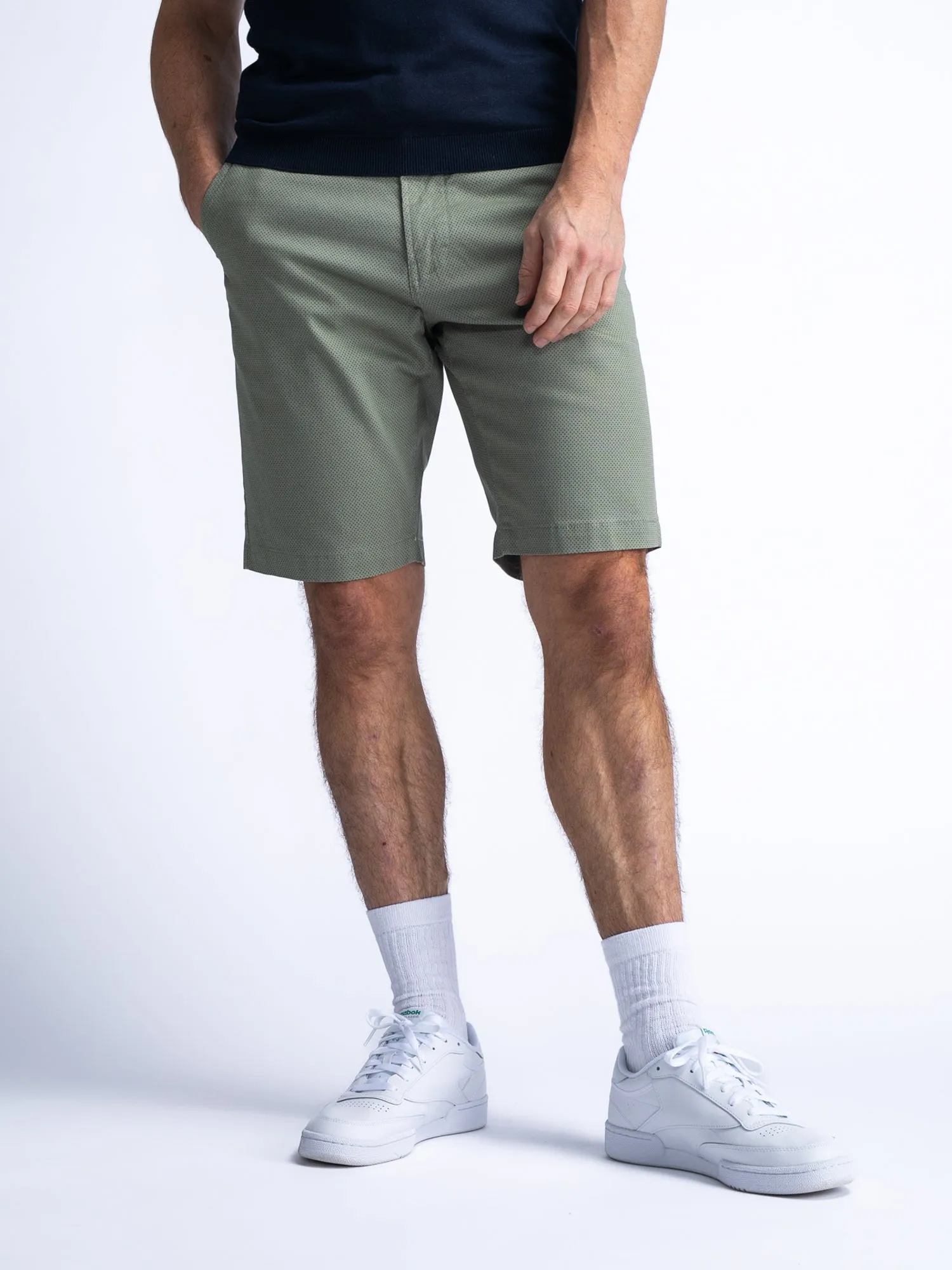 Chino Shorts with Belt Breezeify