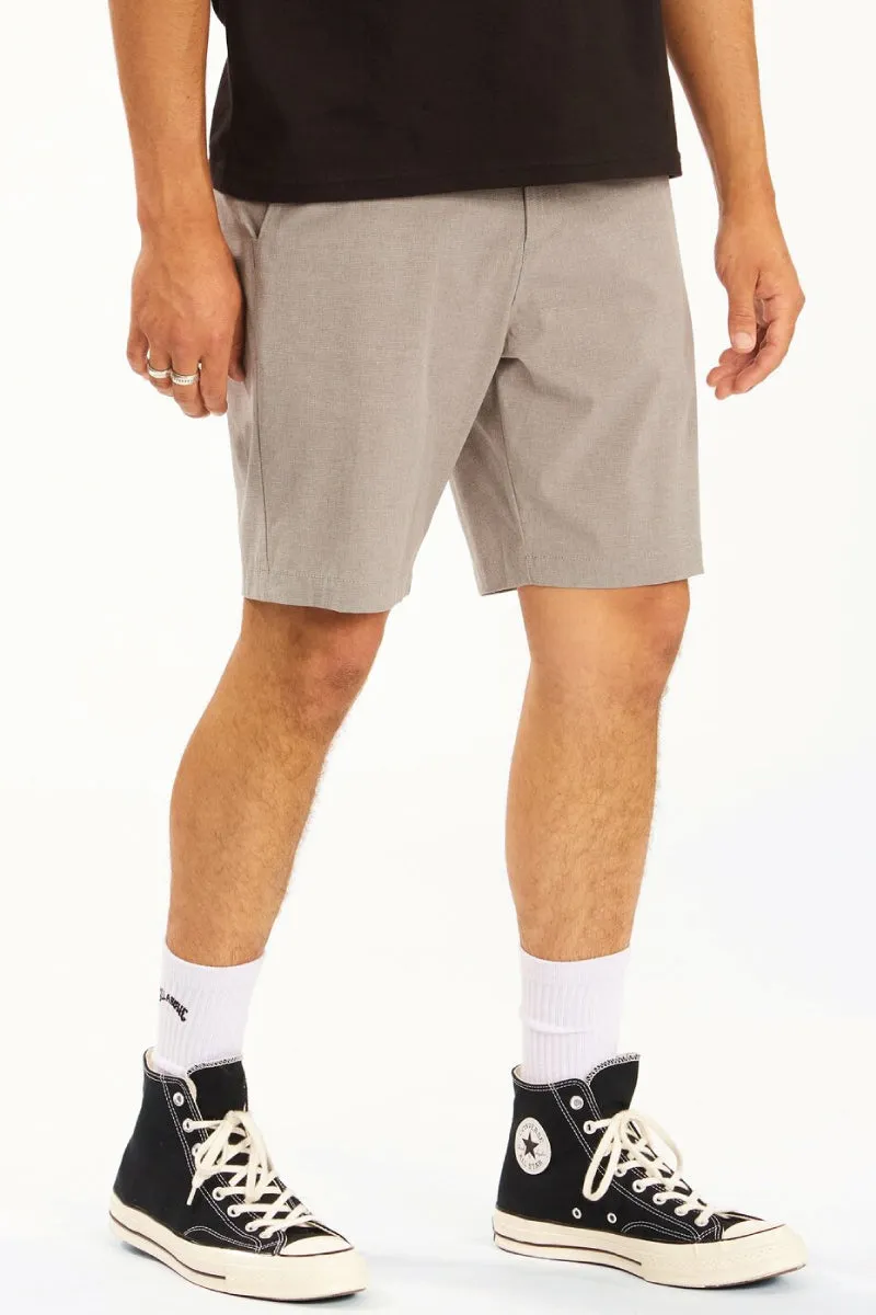 Crossfire Mid Submersible Shorts