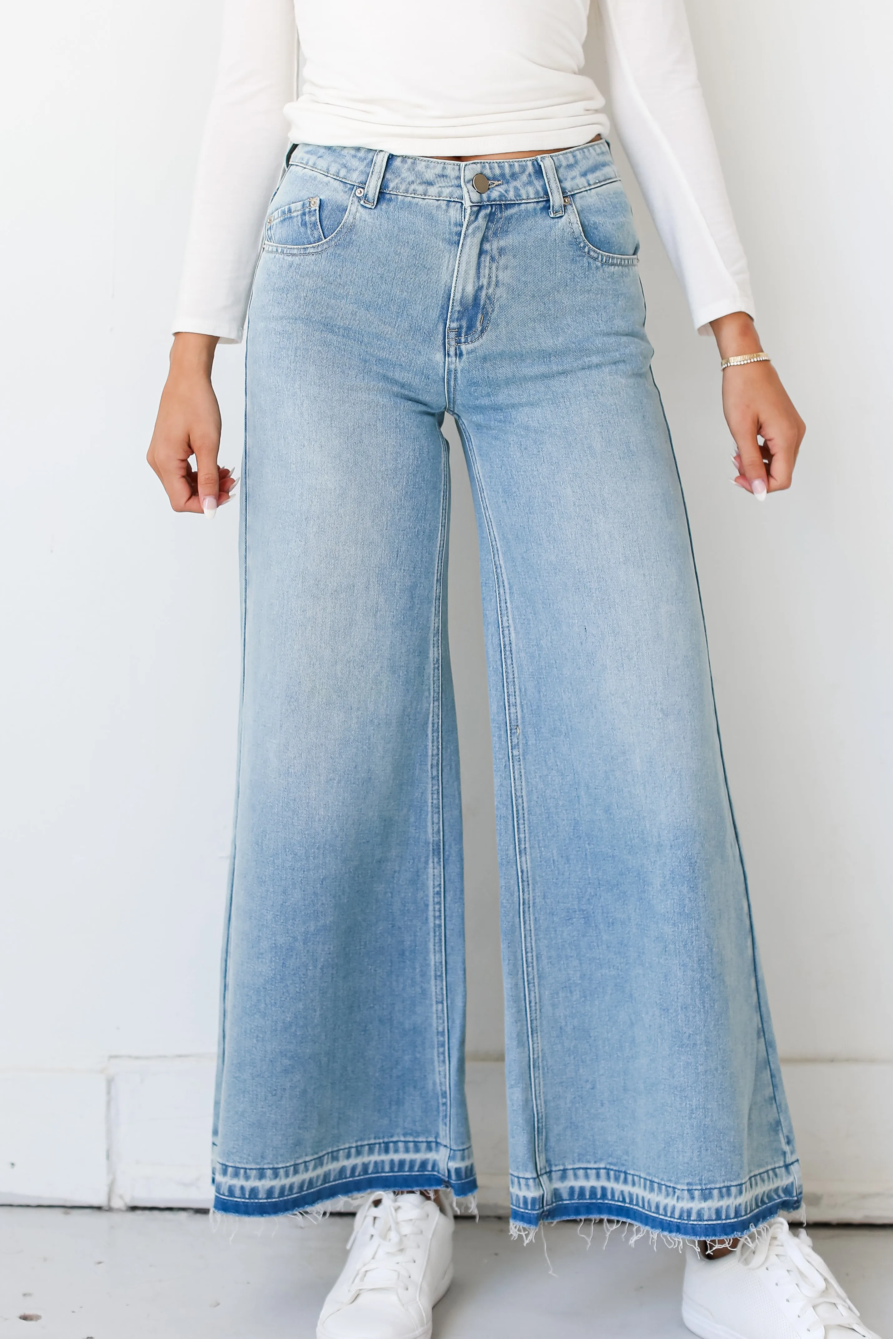 FINAL SALE - Exceptionally Cool Light Wash Wide Leg Jeans