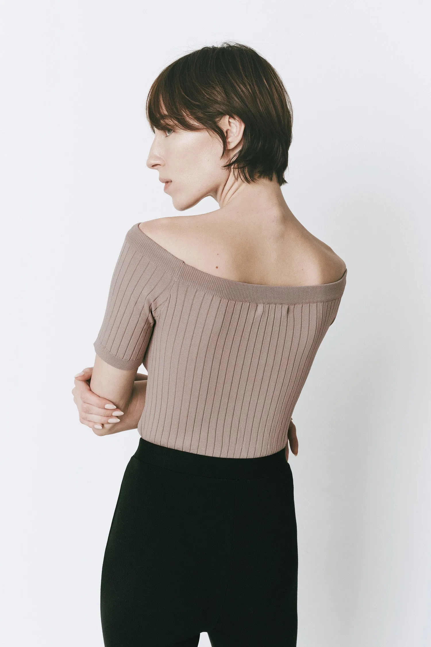 Maur Off Shoulder Top