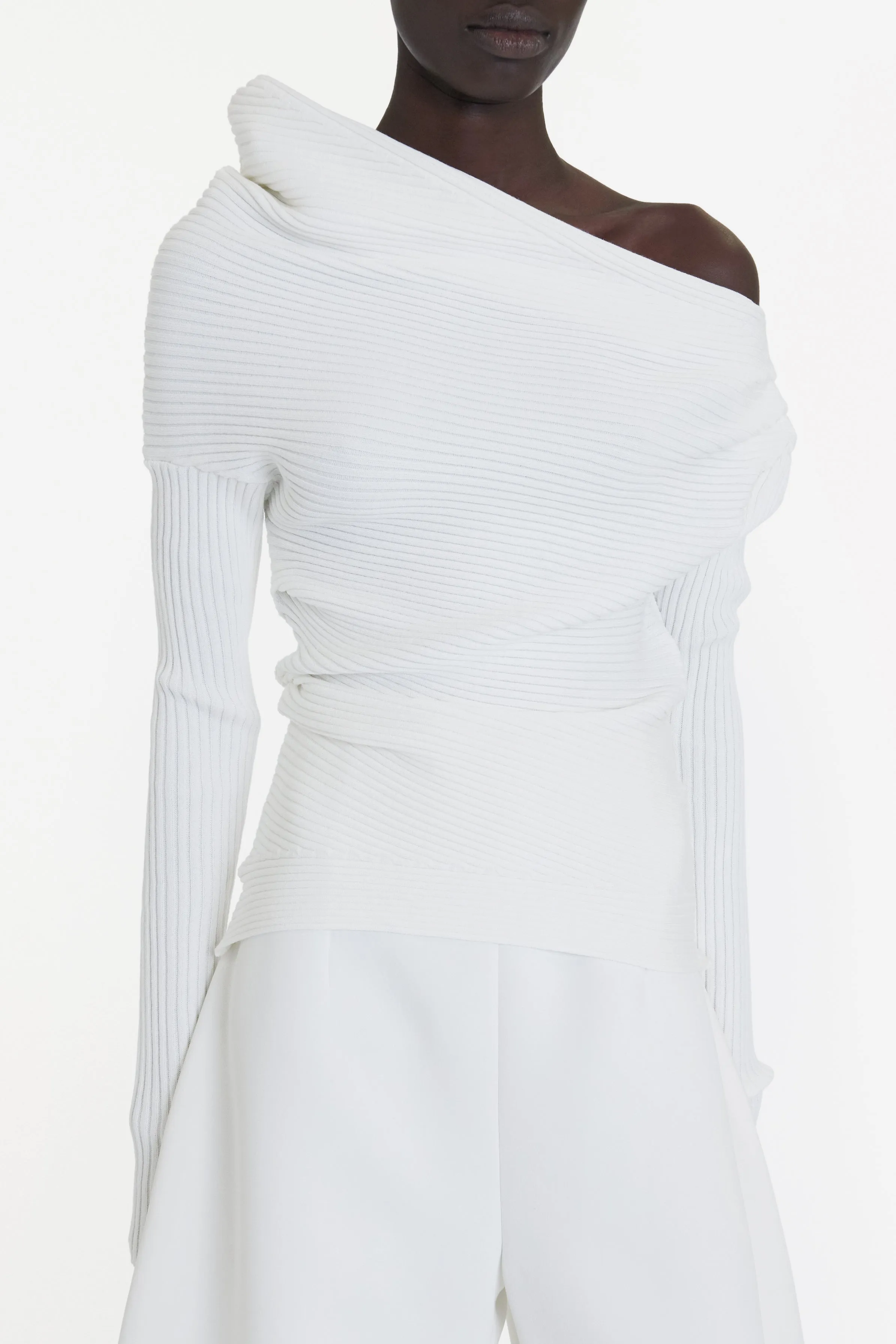 Off Shoulder Sweater Ivory